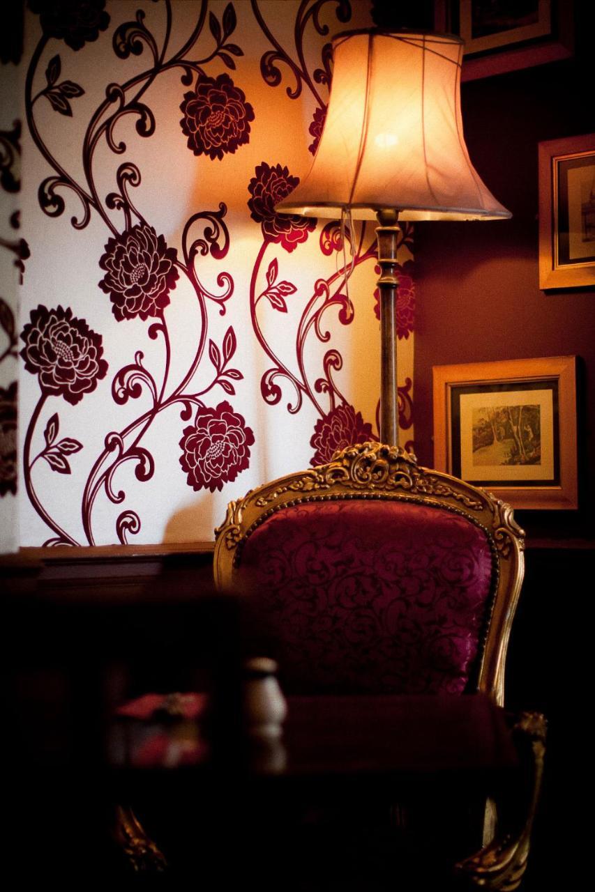 The Tower Arms Hotel Iver Exterior foto